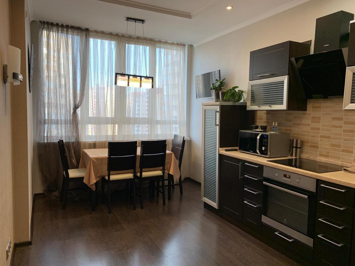 1-Ком Квартира На 18 Этаже Позняки Ул. Урловская 23-А Kiev Extérieur photo